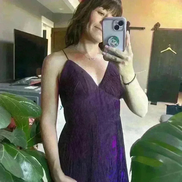 NWT BANANA REPUBLIC Plum Burgundy Pleated Maxi Strappy Formal Dress Women Pt 2 - Picture 3 of 12